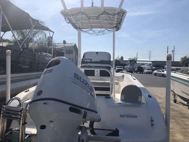 Slide: The Image of Key Largo 181 Bay Boat 2022 - 4