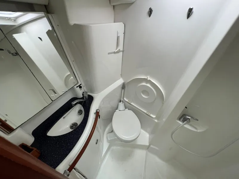 Slide: The Image of Beneteau 473 2004 - 58