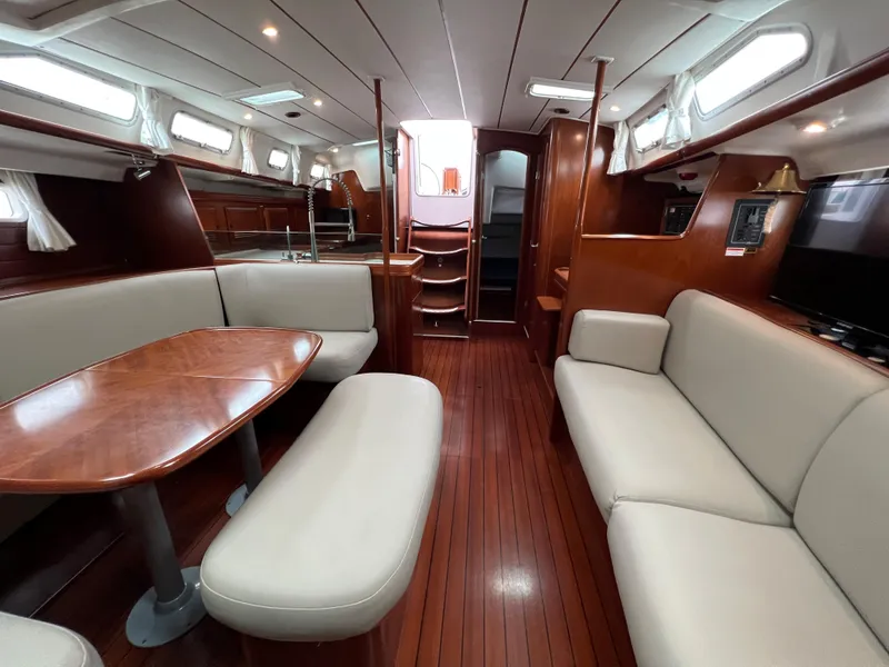 Slide: The Image of Beneteau 473 2004 - 60