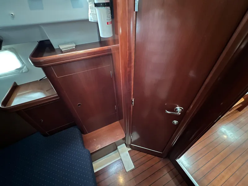 Slide: The Image of Beneteau 473 2004 - 65