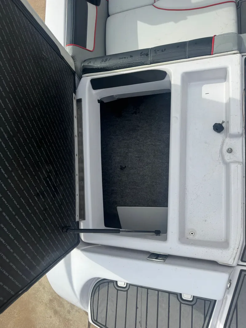 Slide: The Image of Air Nautique AIR NAUTIQUE 230 2012 - 21