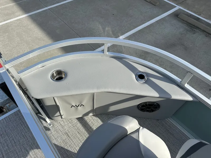 Slide: The Image of Avalon Venture 85 Rear Fish - 21' 2026 - 14