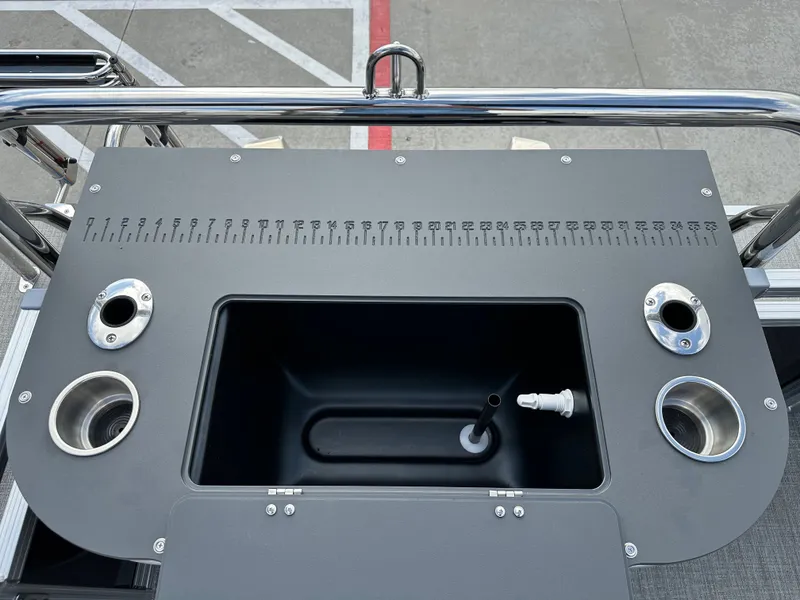 Slide: The Image of Avalon Venture 85 Quad Fish - 21' 2026 - 21