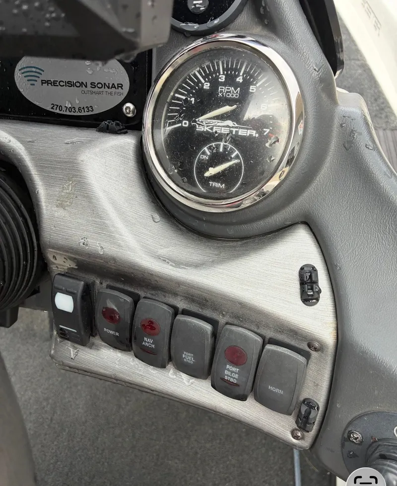 Slide: The Image of Skeeter ZX200 2013 - 43