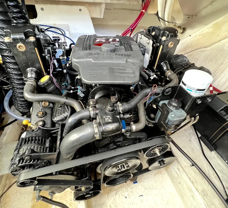 Slide: The Image of Emergency beacon on 2008 Bayliner 320 boat, featuring ACR GlobalFix technology. - 29