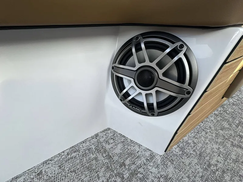 Slide: The Image of Revel RS25 2026 - 17