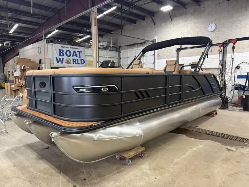 Slide: The Image of Bentley Pontoons Elite 223 Admiral Quad Lounge Tritoon 2026 - 44