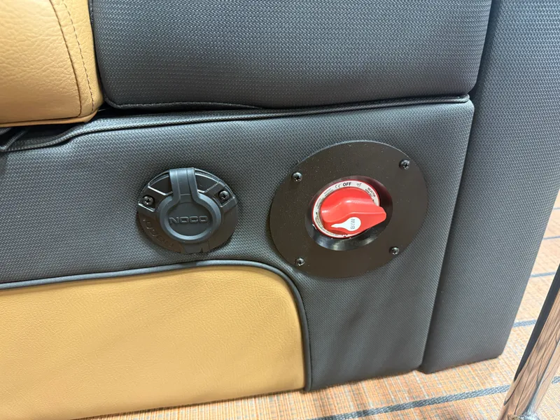 Slide: The Image of Bentley Pontoons Elite 253 Admiral Quad Lounge Tritoon & 350HP 4-Stroke EFI 2026 - 24