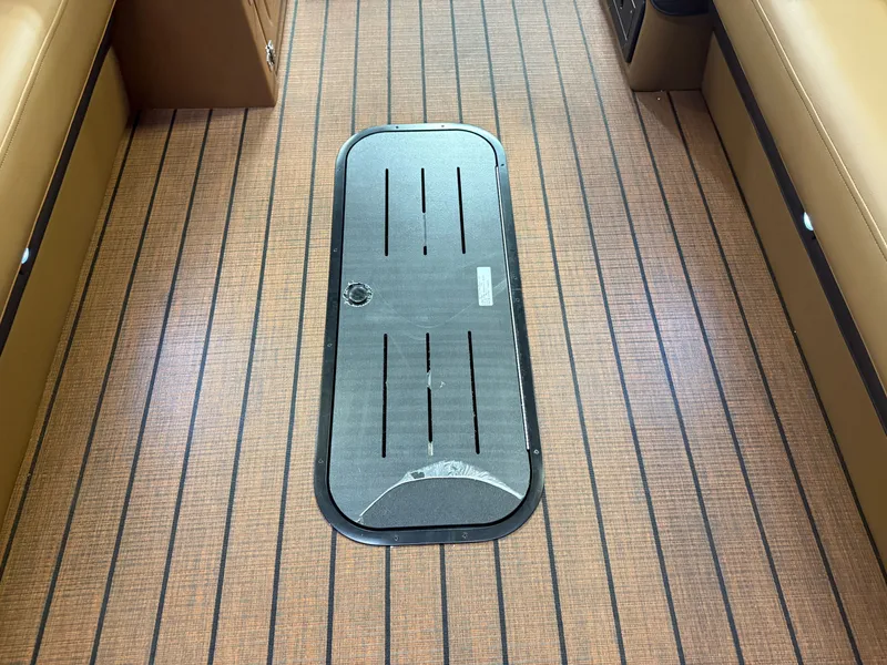 Slide: The Image of Bentley Pontoons Elite 253 Admiral Quad Lounge Tritoon & 350HP 4-Stroke EFI 2026 - 33