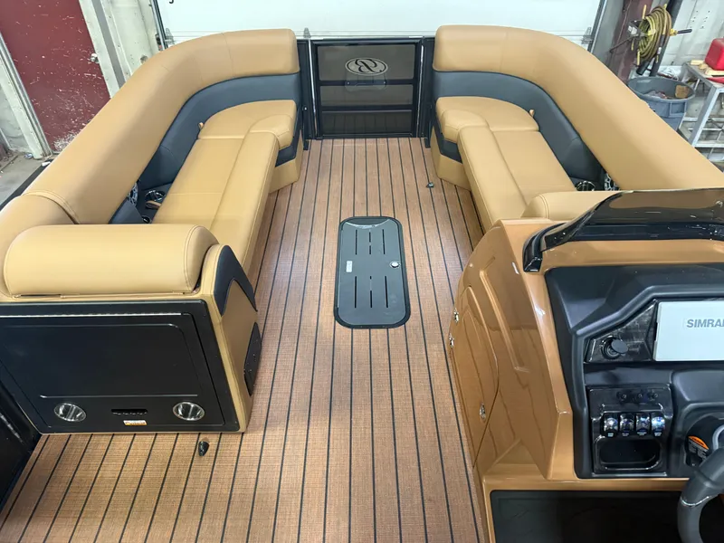 Slide: The Image of Bentley Pontoons Elite 253 Admiral Quad Lounge Tritoon & 350HP 4-Stroke EFI 2026 - 37