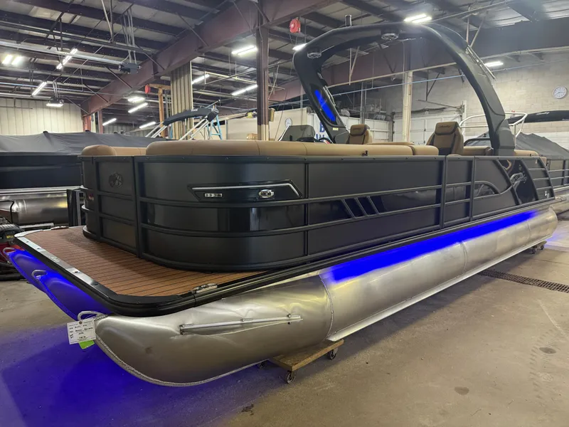 Slide: The Image of Bentley Pontoons Elite 253 Admiral Quad Lounge Tritoon & 350HP 4-Stroke EFI 2026 - 51