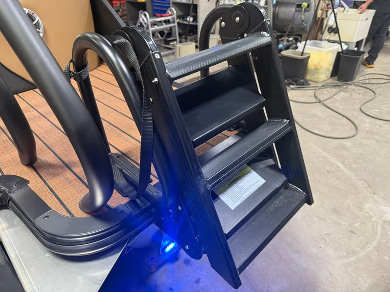 Slide: The Image of Bentley Pontoons Elite 253 Admiral Quad Lounge Tritoon & 350HP 4-Stroke EFI 2026 - 59