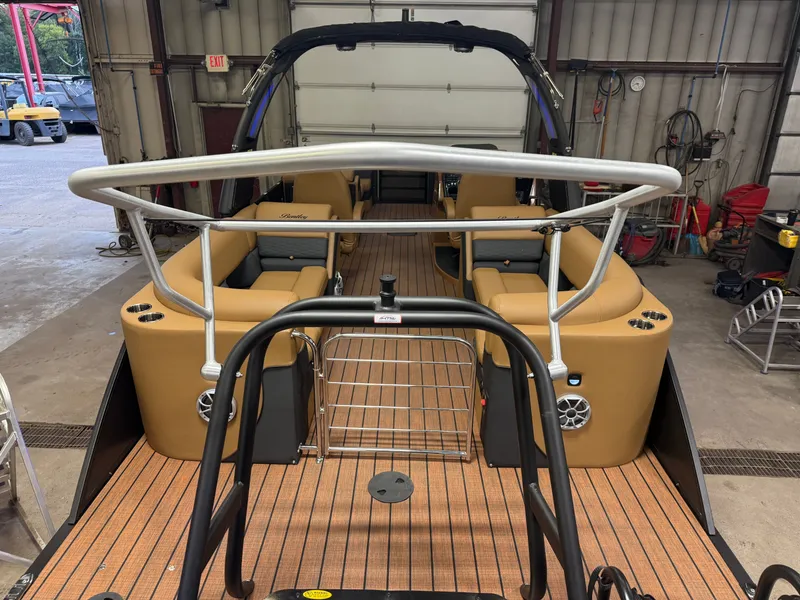 Slide: The Image of Bentley Pontoons Elite 253 Admiral Quad Lounge Tritoon & 350HP 4-Stroke EFI 2026 - 6