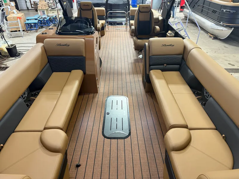 Slide: The Image of Bentley Pontoons Elite 253 Admiral Quad Lounge Tritoon & 350HP 4-Stroke EFI 2026 - 8