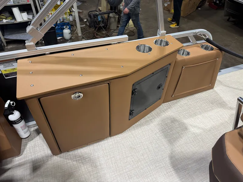 Slide: The Image of Tahoe LTZ 2185 Cruise Rear Bench (CRB) & Honda 4-Stroke EFI 2026 - 22