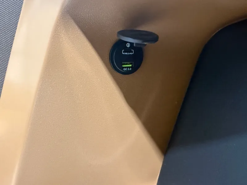 Slide: The Image of Tahoe LTZ 2185 Cruise Rear Bench (CRB) & Honda 4-Stroke EFI 2026 - 29