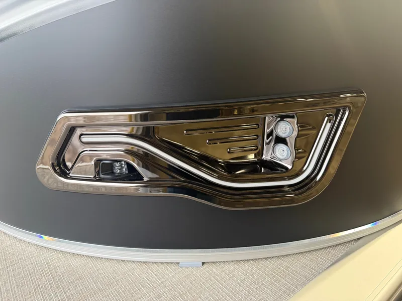 Slide: The Image of Tahoe LTZ 2185 Cruise Rear Bench (CRB) & Honda 4-Stroke EFI 2026 - 34