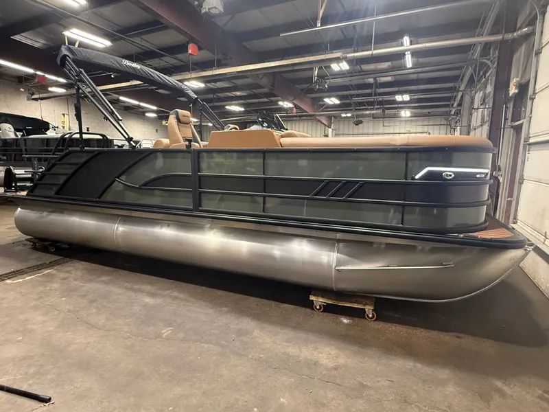 Slide: The Image of Bentley Pontoons Elite 223 Swingback Tritoon & Honda 200HP 4-Stroke EFI 2026 - 57