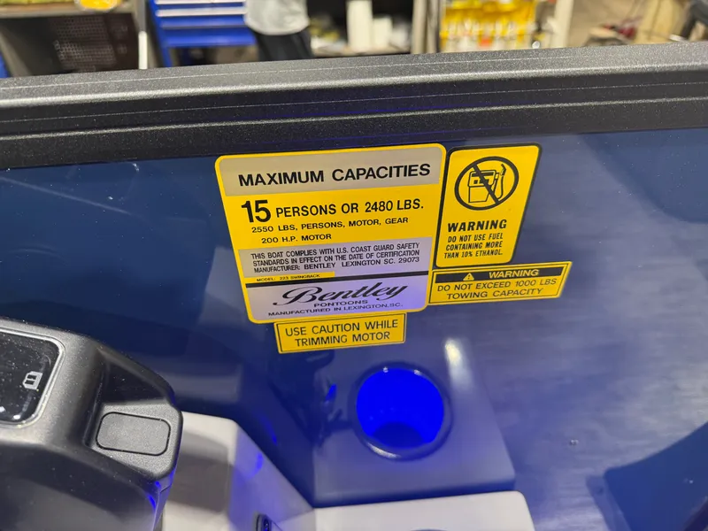 Slide: The Image of Bentley Pontoons Legacy 223 Swingback Tritoon & Honda 4-Stroke EFI 2026 - 16