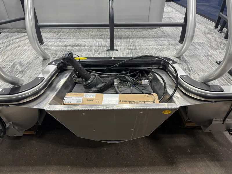 Slide: The Image of Bentley Pontoons Legacy 223 Swingback Tritoon & Honda 4-Stroke EFI 2026 - 47