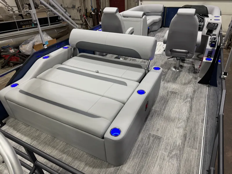 Slide: The Image of Bentley Pontoons Legacy 200HP Swingback 223 Tritoon 2026 - 23