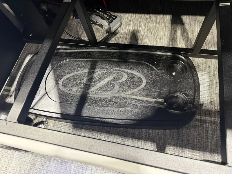 Slide: The Image of Bentley Pontoons Legacy 200HP Swingback 223 Tritoon 2026 - 37