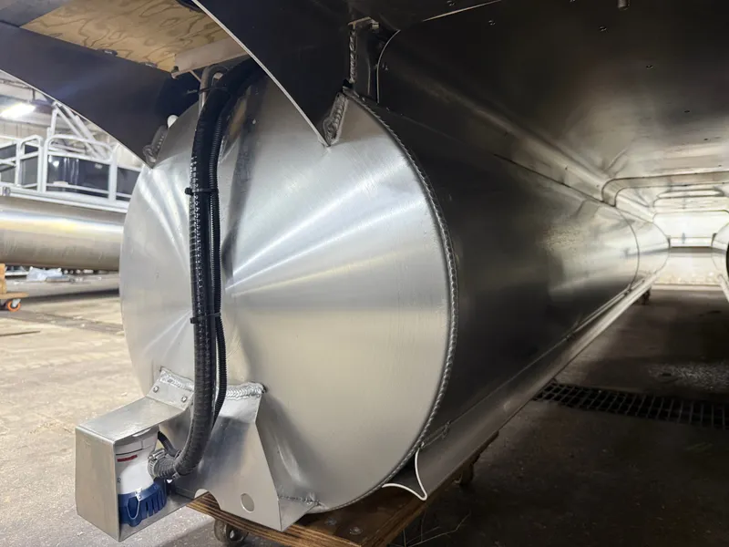 Slide: The Image of Bentley Pontoons Legacy 200HP Swingback 223 Tritoon 2026 - 46