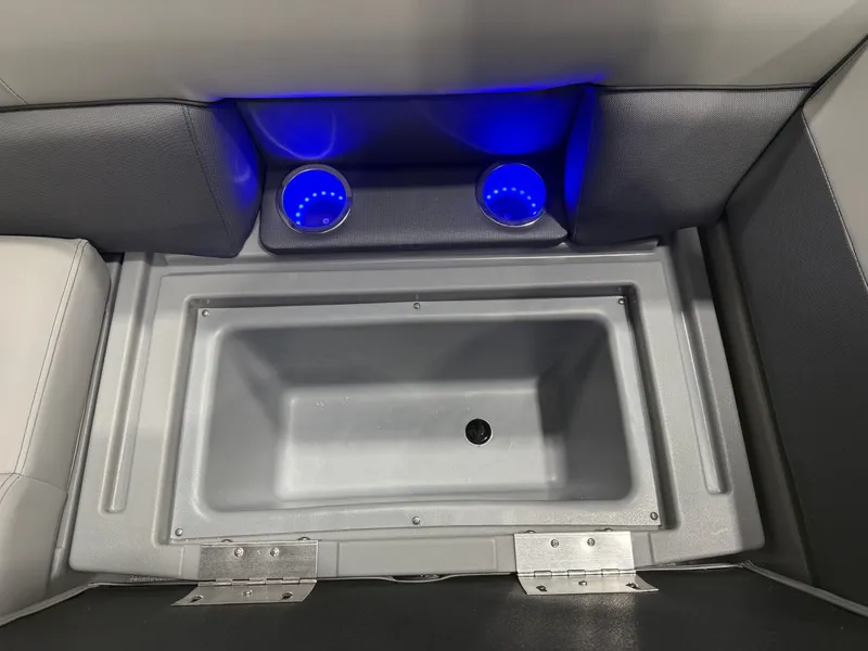 Slide: The Image of Bentley Pontoons Legacy 223 Swingback Tritoon & Honda 4-Stroke EFI 2026 - 33