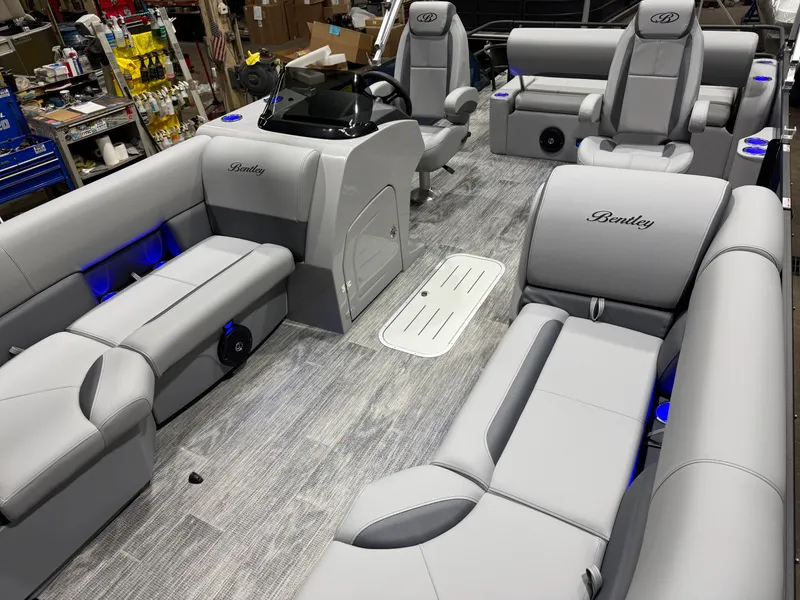 Slide: The Image of Bentley Pontoons Legacy 223 Swingback Tritoon & Honda 4-Stroke EFI 2026 - 34