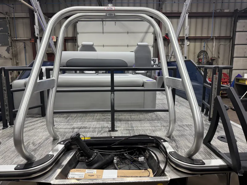 Slide: The Image of Bentley Pontoons Legacy 223 Swingback Tritoon & Honda 4-Stroke EFI 2026 - 48