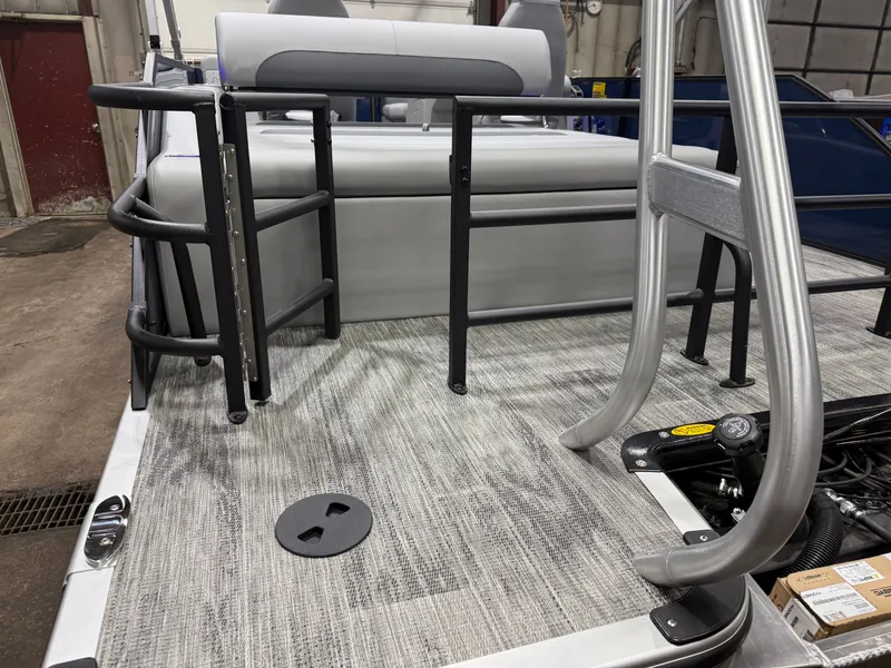 Slide: The Image of Bentley Pontoons Legacy 223 Swingback Tritoon & Honda 4-Stroke EFI 2026 - 50