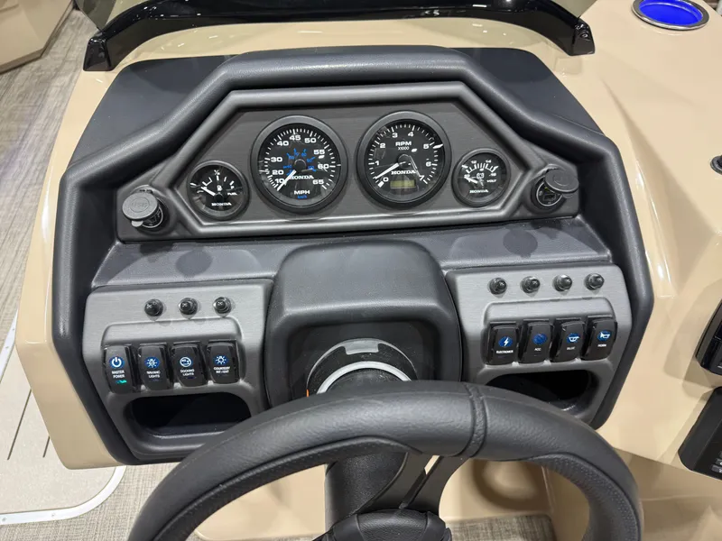 Slide: The Image of Bentley Pontoons Legacy 223 Navigator Quad Lounge Tritoon & Honda 4-Stroke EFI 2026 - 16