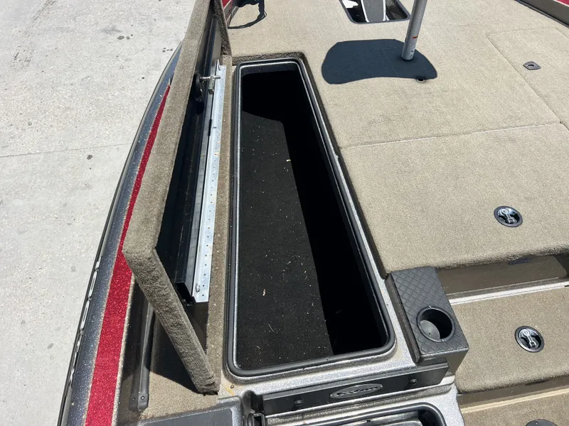 Slide: The Image of Triton 189 TrX 2015 - 20