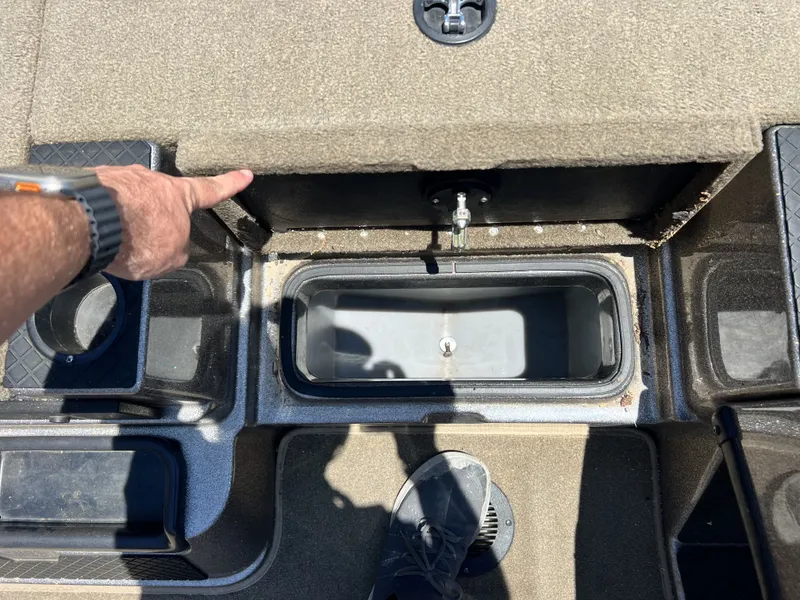 Slide: The Image of Triton 189 TrX 2015 - 8