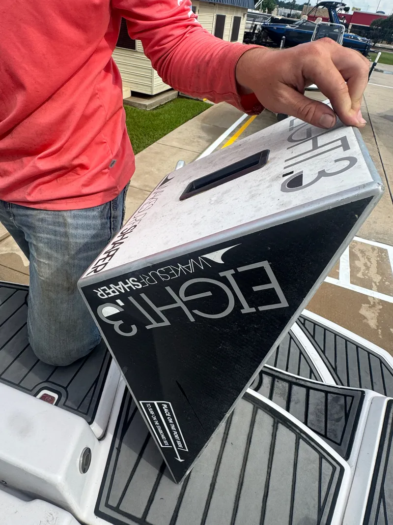 Slide: The Image of Air Nautique SUPER AIR NAUTIQUE 230 2012 - 37