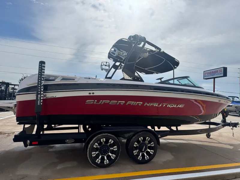 Slide: The Image of Air Nautique SUPER AIR NAUTIQUE 230 2012 - 5