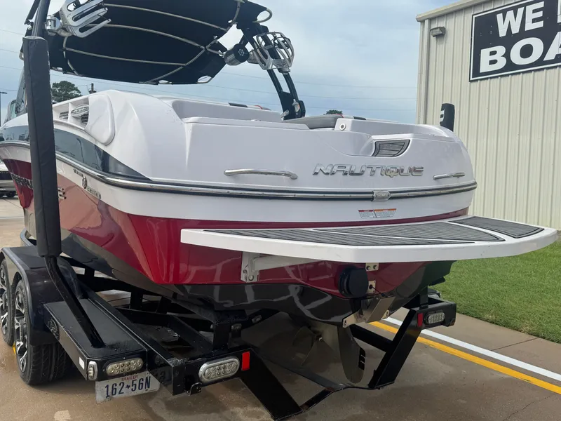 Slide: The Image of Air Nautique SUPER AIR NAUTIQUE 230 2012 - 8