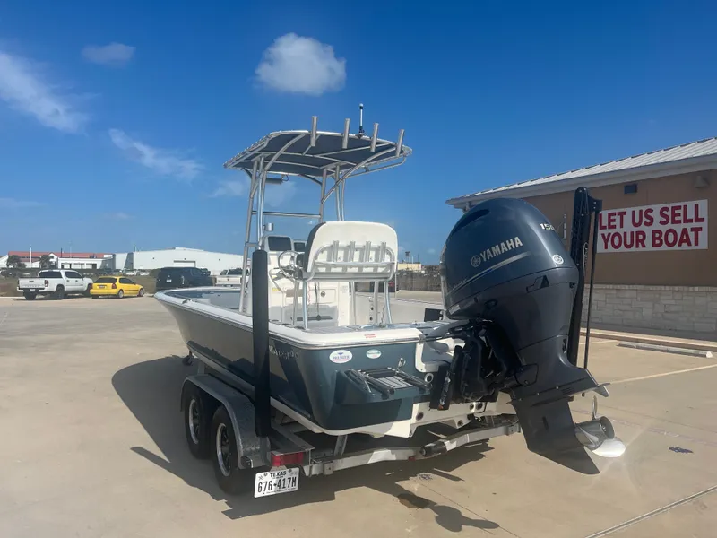 Slide: The Image of Tidewater 2110 Bay Max 2021 - 10