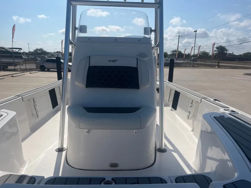 Slide: The Image of Tidewater 2110 Bay Max 2021 - 19