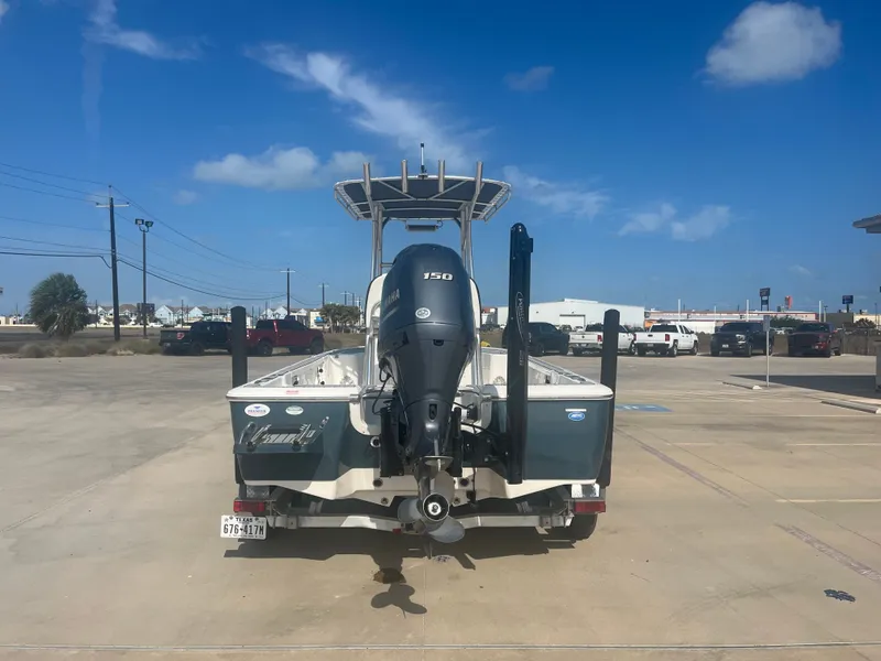 Slide: The Image of Tidewater 2110 Bay Max 2021 - 9