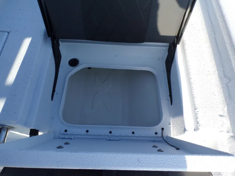 Slide: The Image of Xpress H20B Bay 2026 - 21