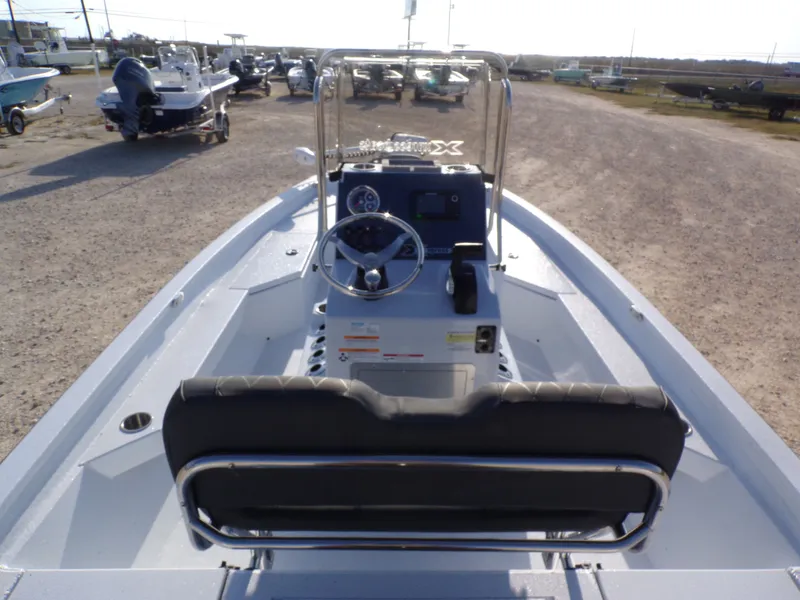 Slide: The Image of Xpress H20B Bay 2026 - 24