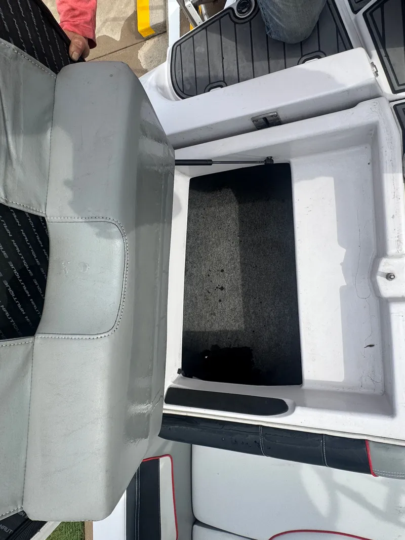 Slide: The Image of Air Nautique AIR NAUTIQUE 230 2012 - 23