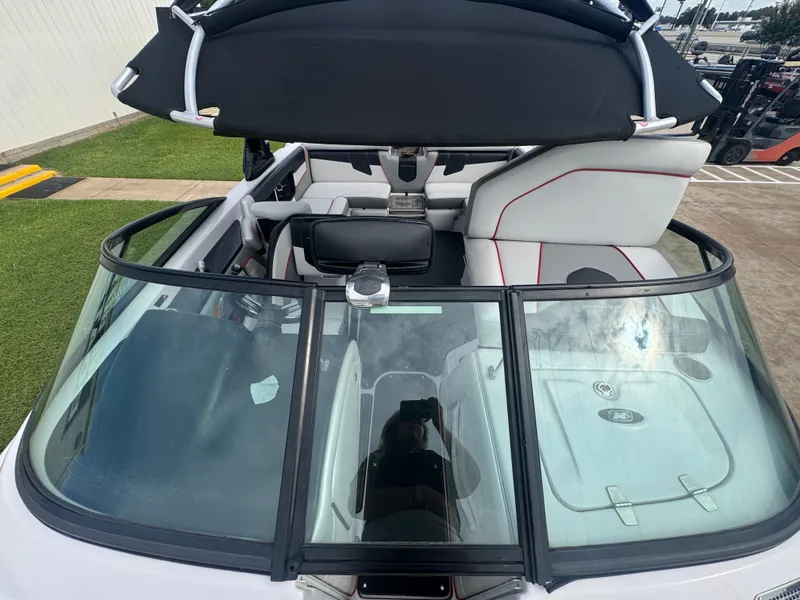 Slide: The Image of Air Nautique SUPER AIR NAUTIQUE 230 2012 - 16