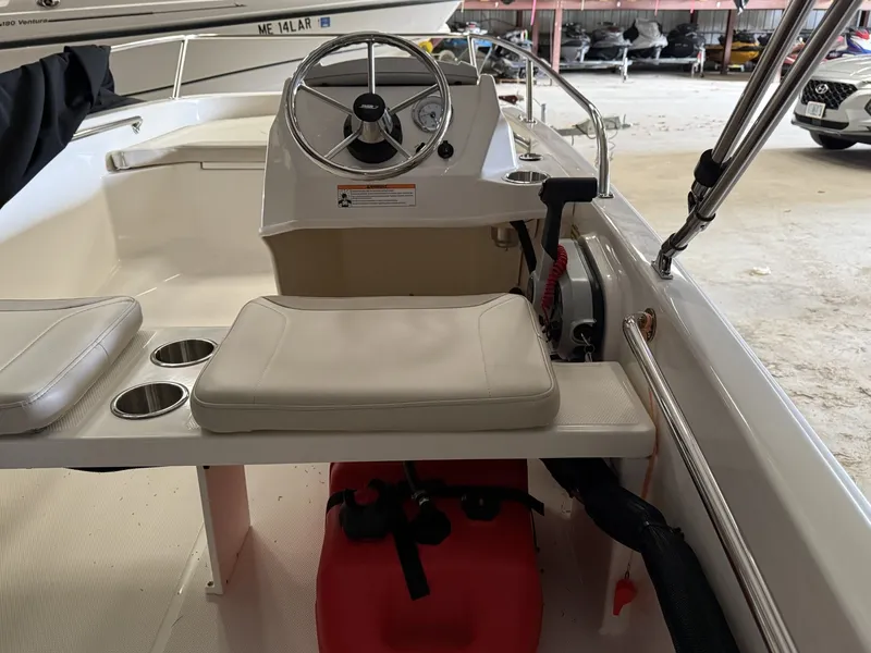 Slide: The Image of Boston Whaler 130 Sport 2024 - 4