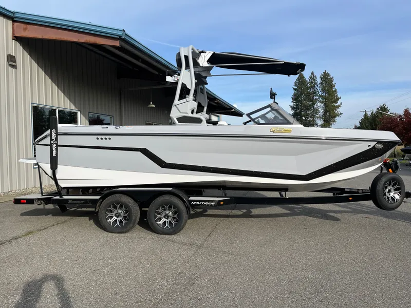 Slide: The Image of Nautique Super Air Nautique GS22 2025 - 3