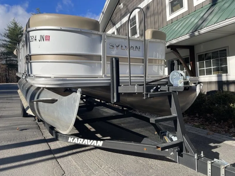 Slide: The Image of Sylvan 8520 LZ 2022 - 16