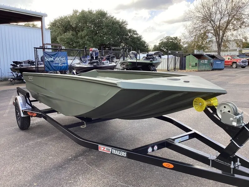 Slide: The Image of Edge Boats 553-SPORTSMAN 2026 - 9