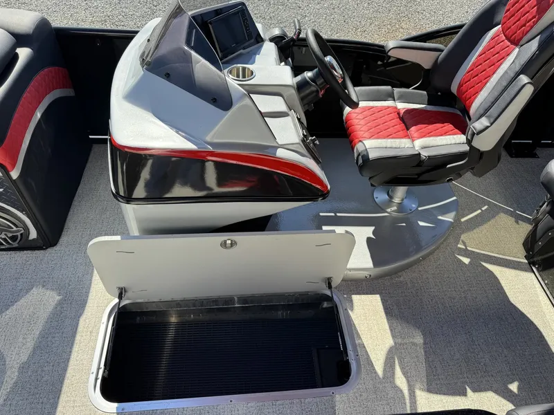 Slide: The Image of Aloha PARADISE 260 ARCH SPORT TOWER-300HP 2026 - 7