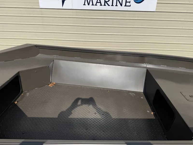 Slide: The Image of Edge Duck Boats Sportsman Series 656DB MID DECK 2026 - 6